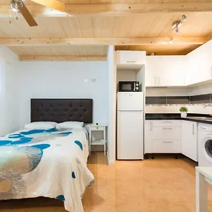 white-apartment-las-palmas-de-gran-canaria.in-canary-islands.com/